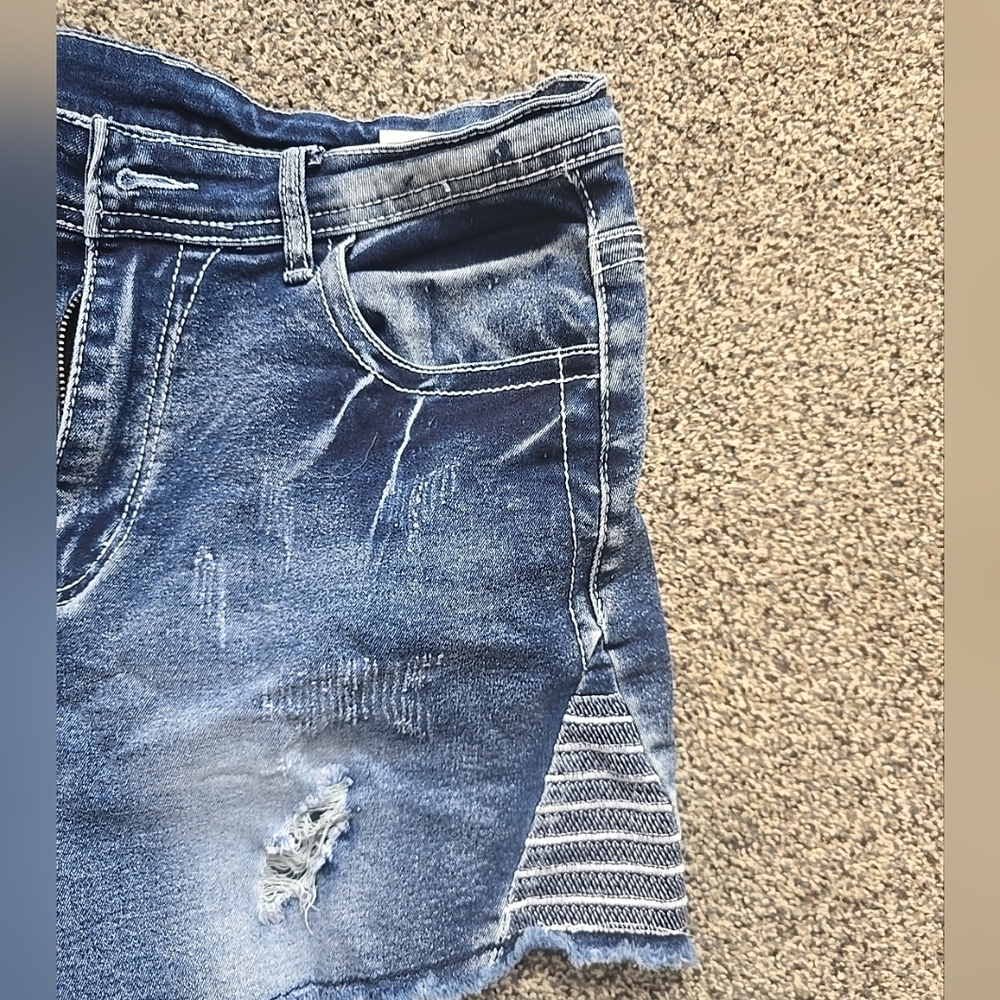 Distressed denim shorts Stars & Stripes Dark Wash High Rise Womens 29 - Picture 3 of 12